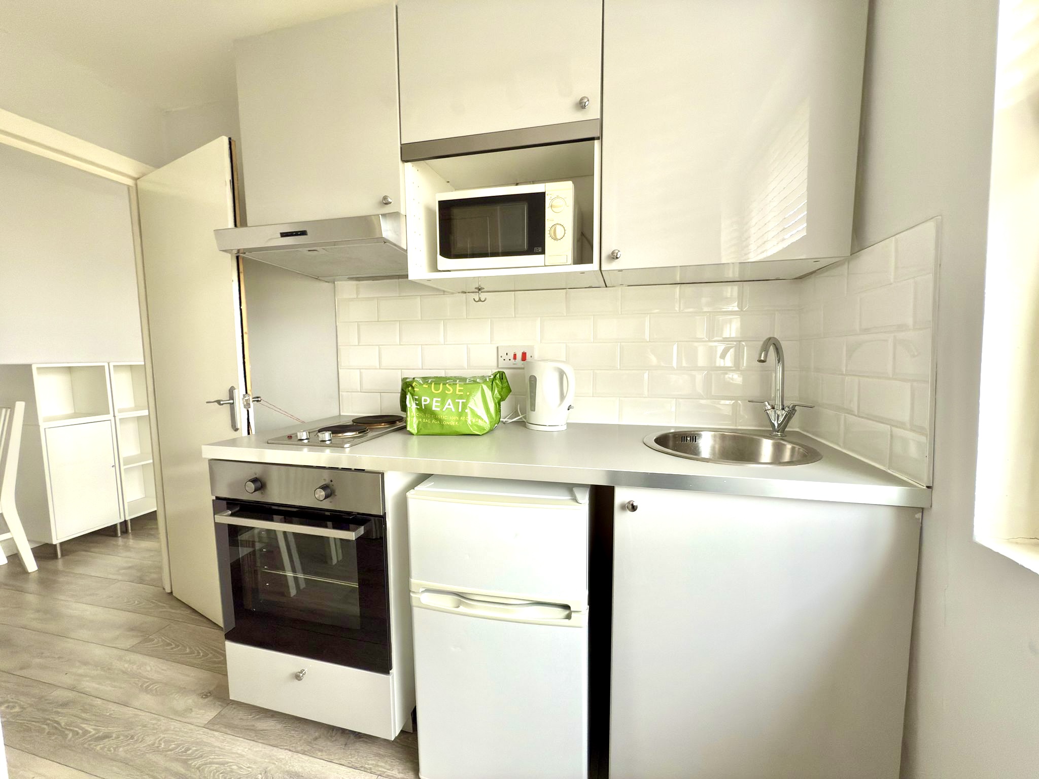 1116-x2 Inverness Terrace, Bayswater, London, W2