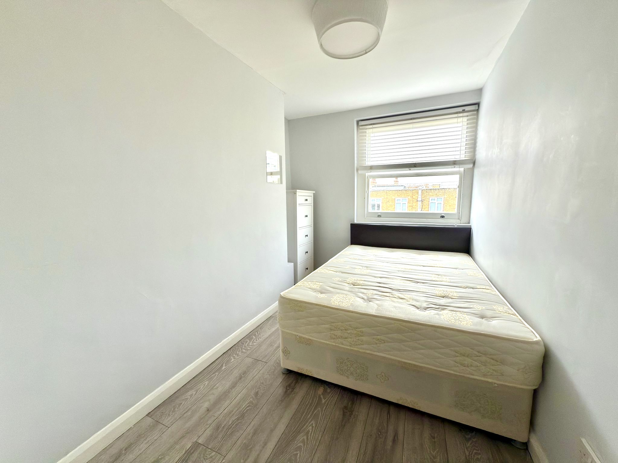 1116-x4 Inverness Terrace, Bayswater, London, W2