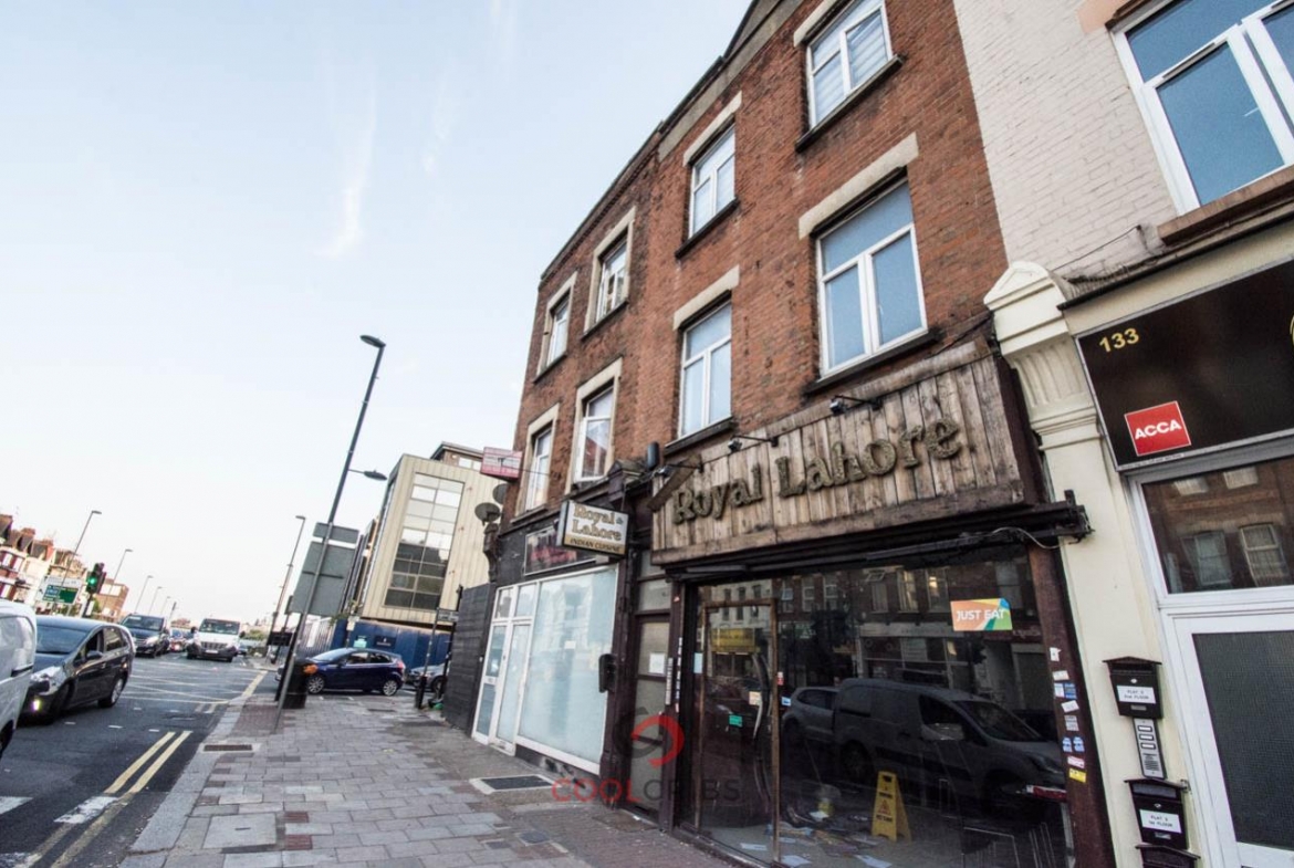 West Hendon Broadway, Hendon NW9