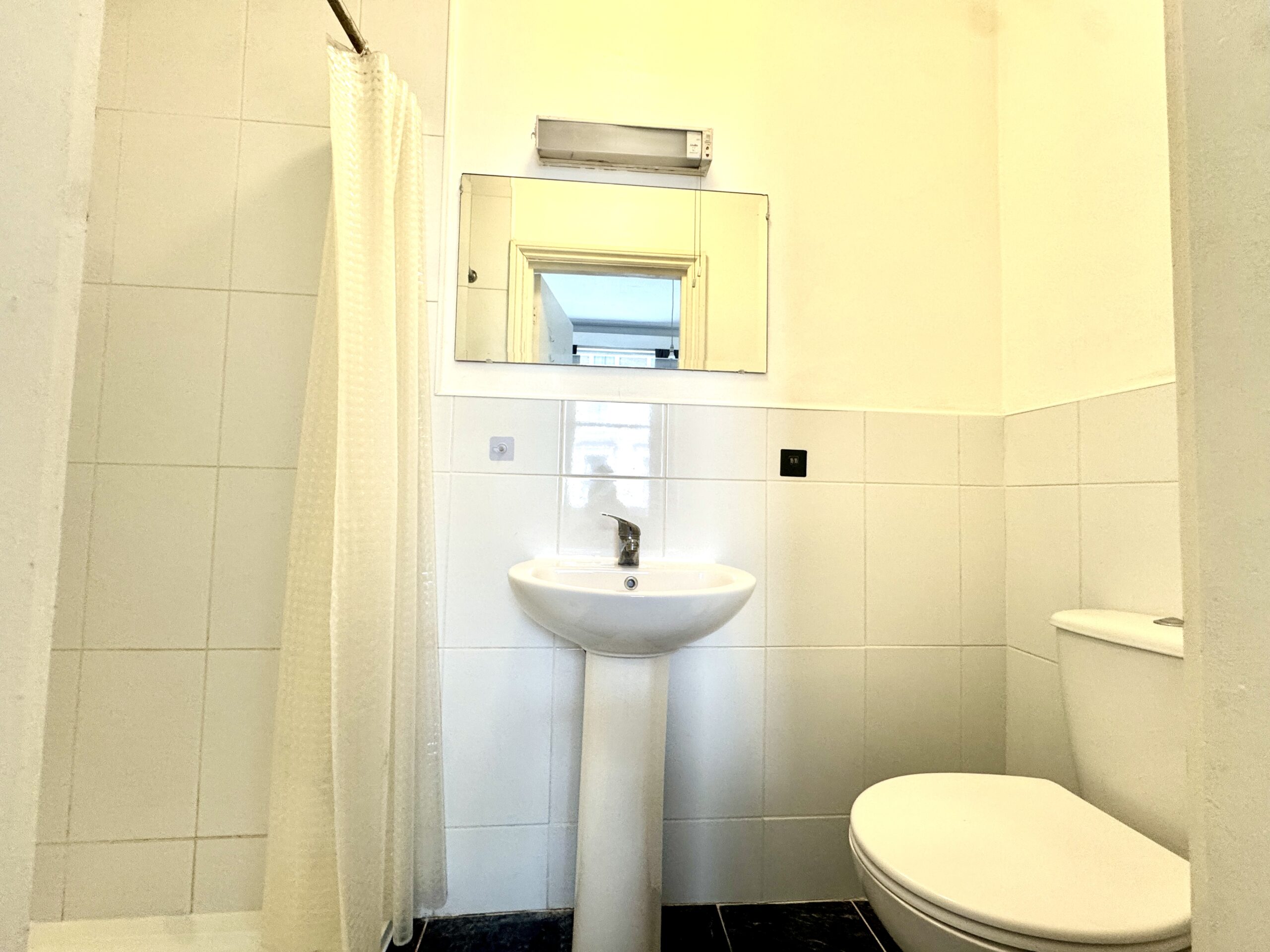 1561-X5 Clanricarde Gardens, Notting Hill Gate, London, W2