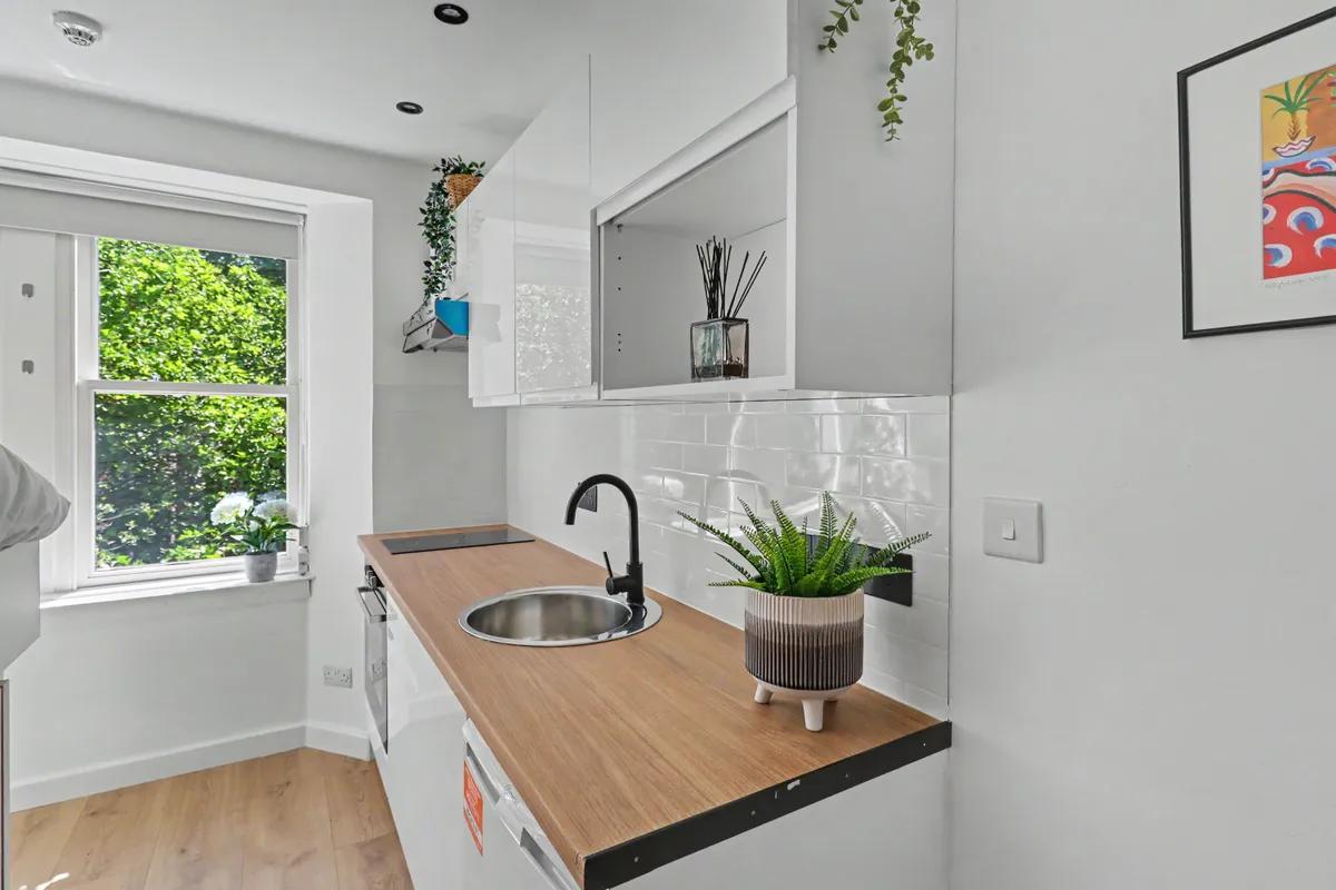 1606-xy2 Fitzjohns Ave, Hampstead, London, NW3