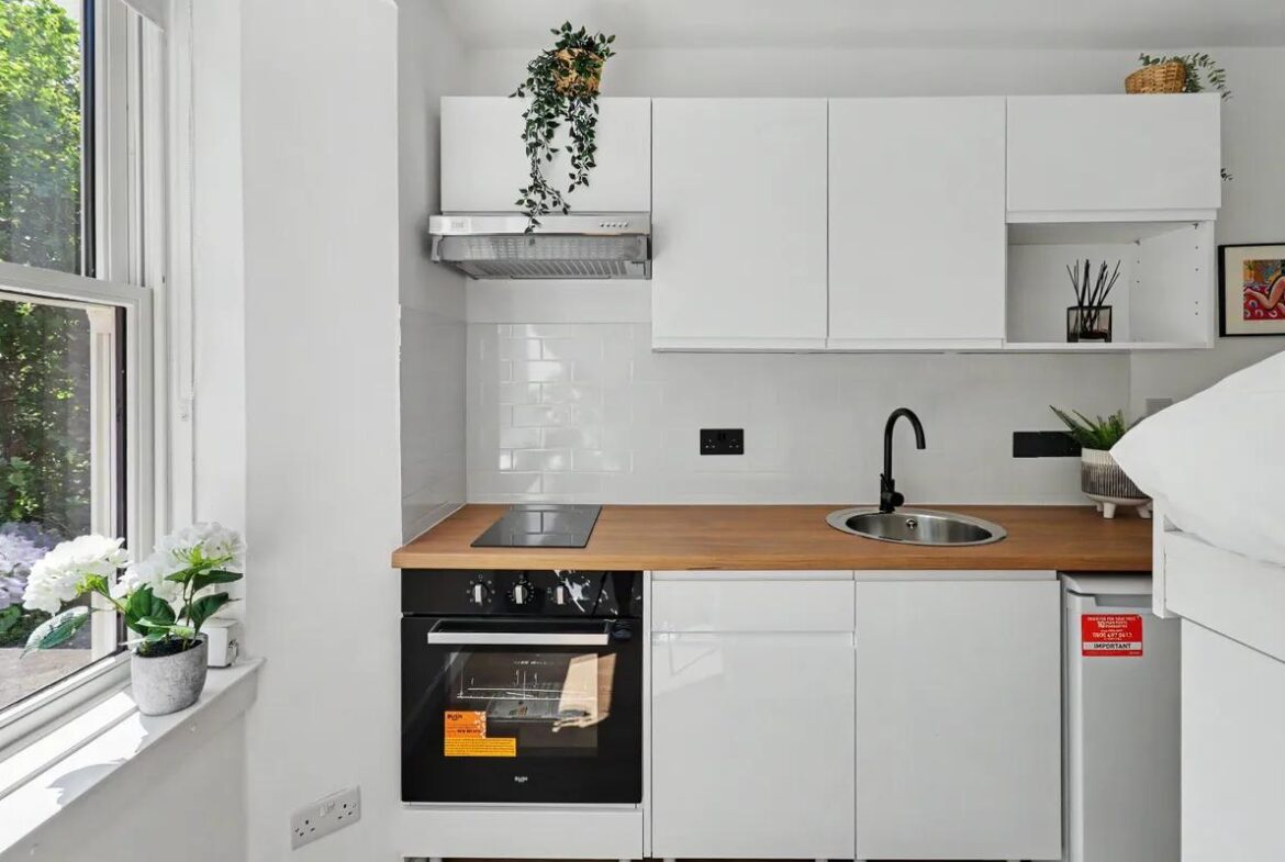 Fitzjohns Ave, Hampstead, London, NW3