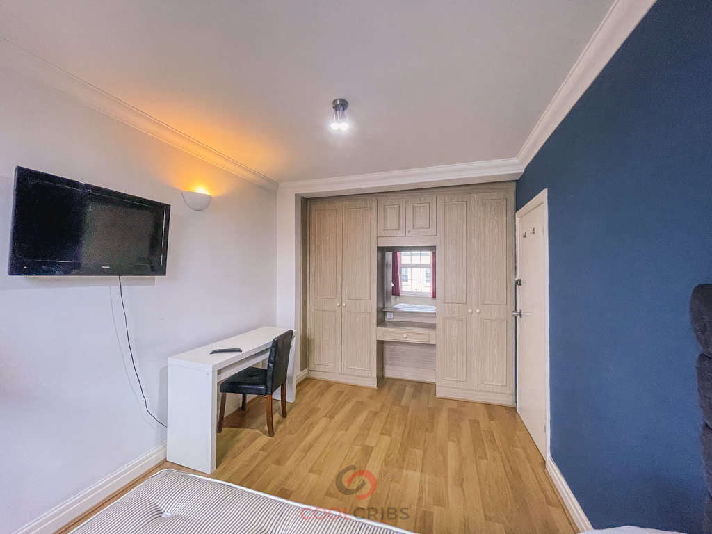 Warwick Way, Pimlico, London SW1V