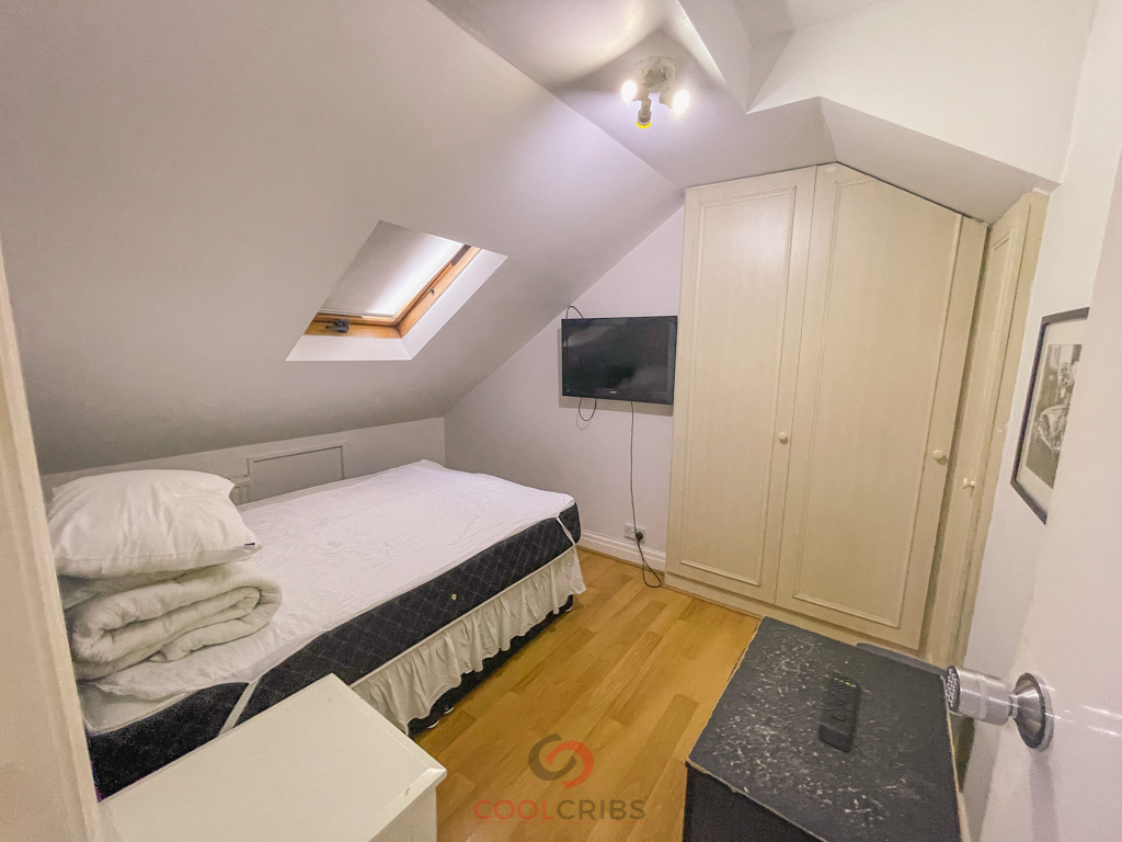 Warwick Way, Pimlico, London SW1V