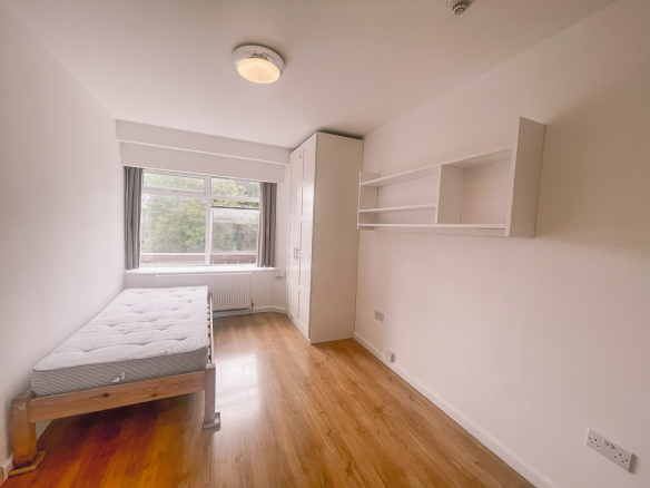 Fitzjohns Ave, Hampstead, London, NW3