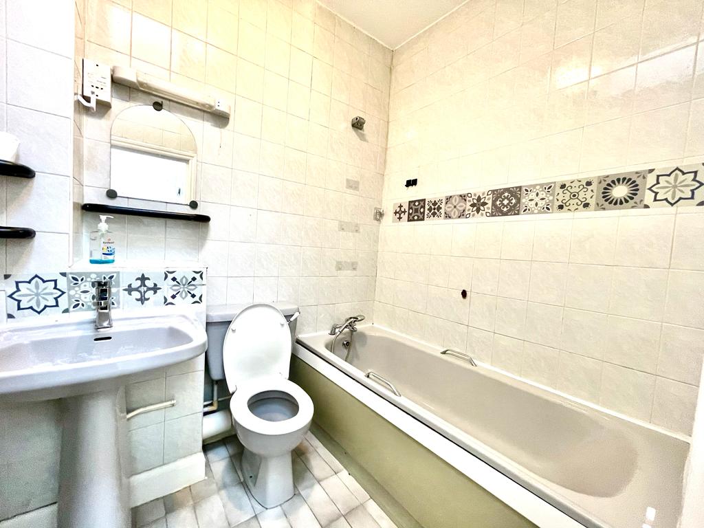 Elgin Avenue, Maida Vale, London, W9