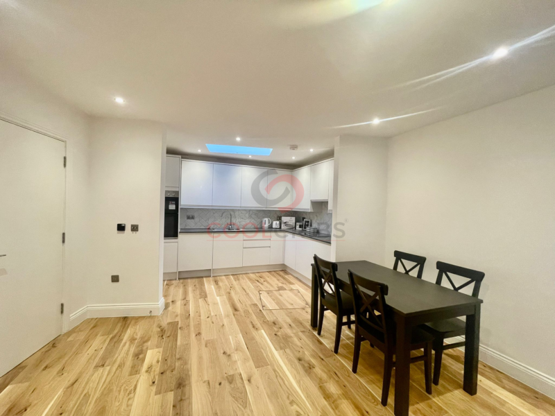 https//www.coolcribs.co.uk Your Local Estate Agents