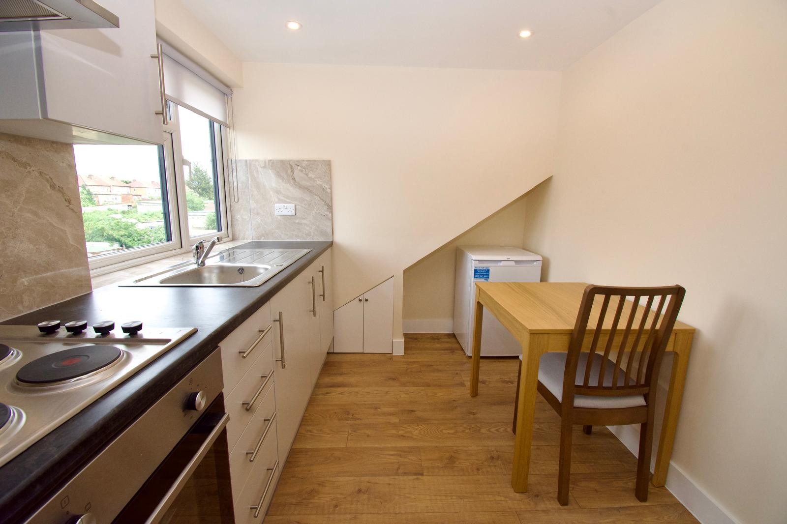 2040-x9 Birkbeck Avenue, Greenford, UB6