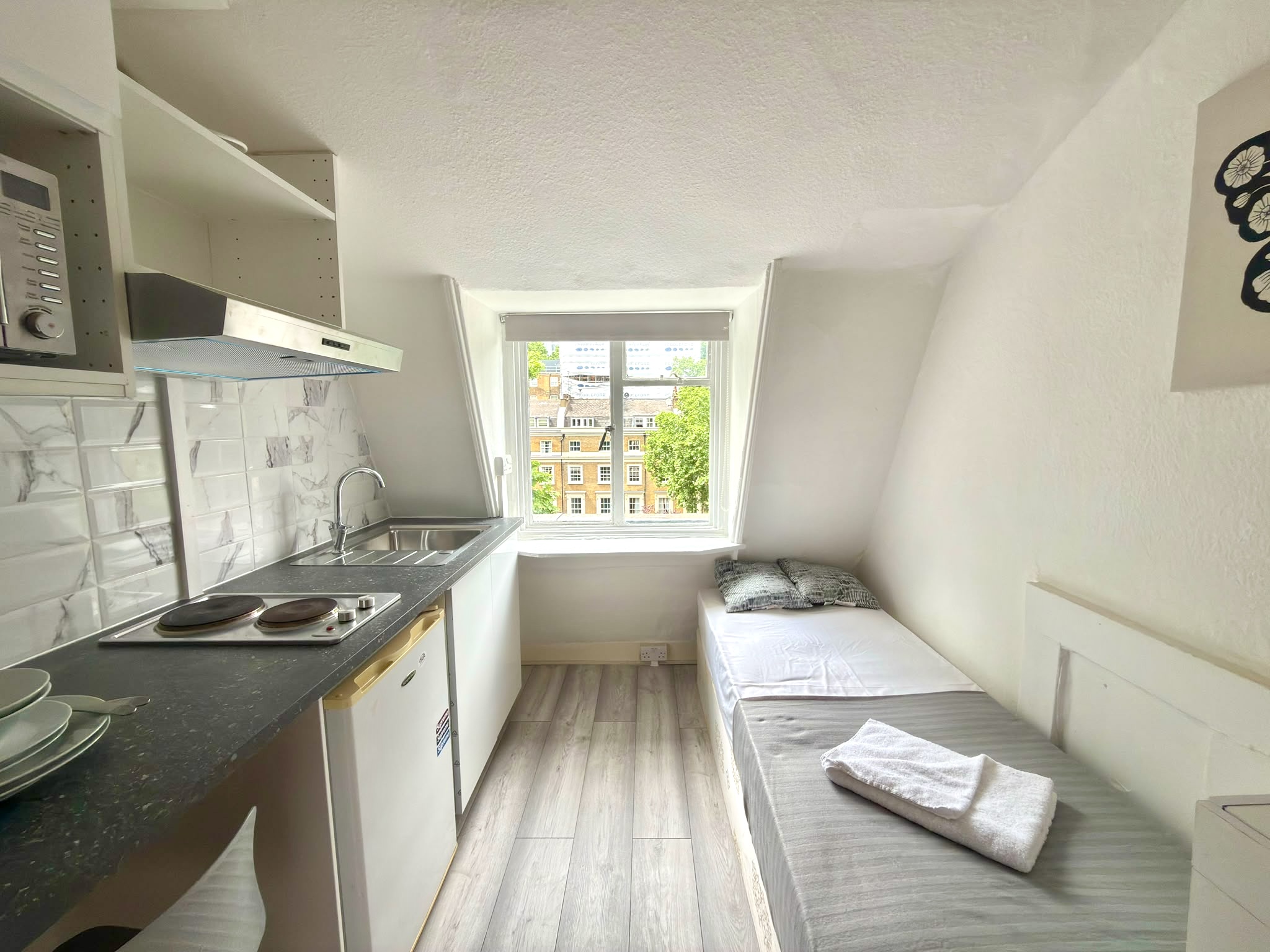 2058-xxx1 Sussex Gardens, Paddington, London, W2
