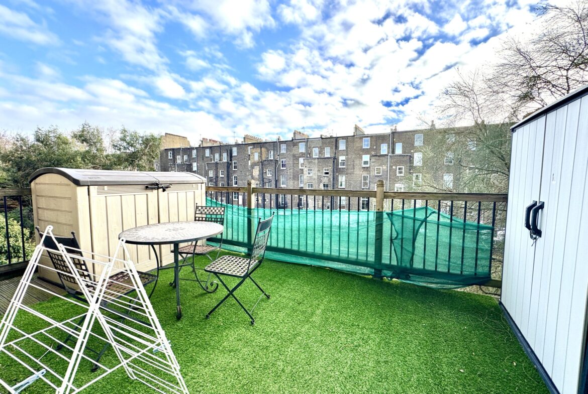 West Kensington, Talgarth Road, W14 9DB
