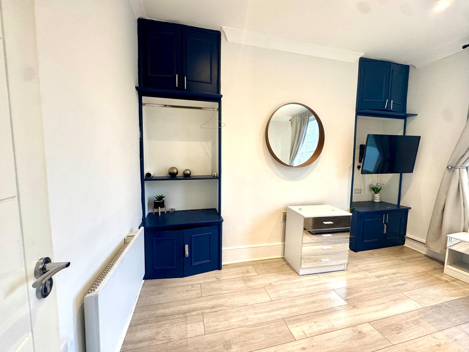 West Kensington, Talgarth Road, W14 9DB