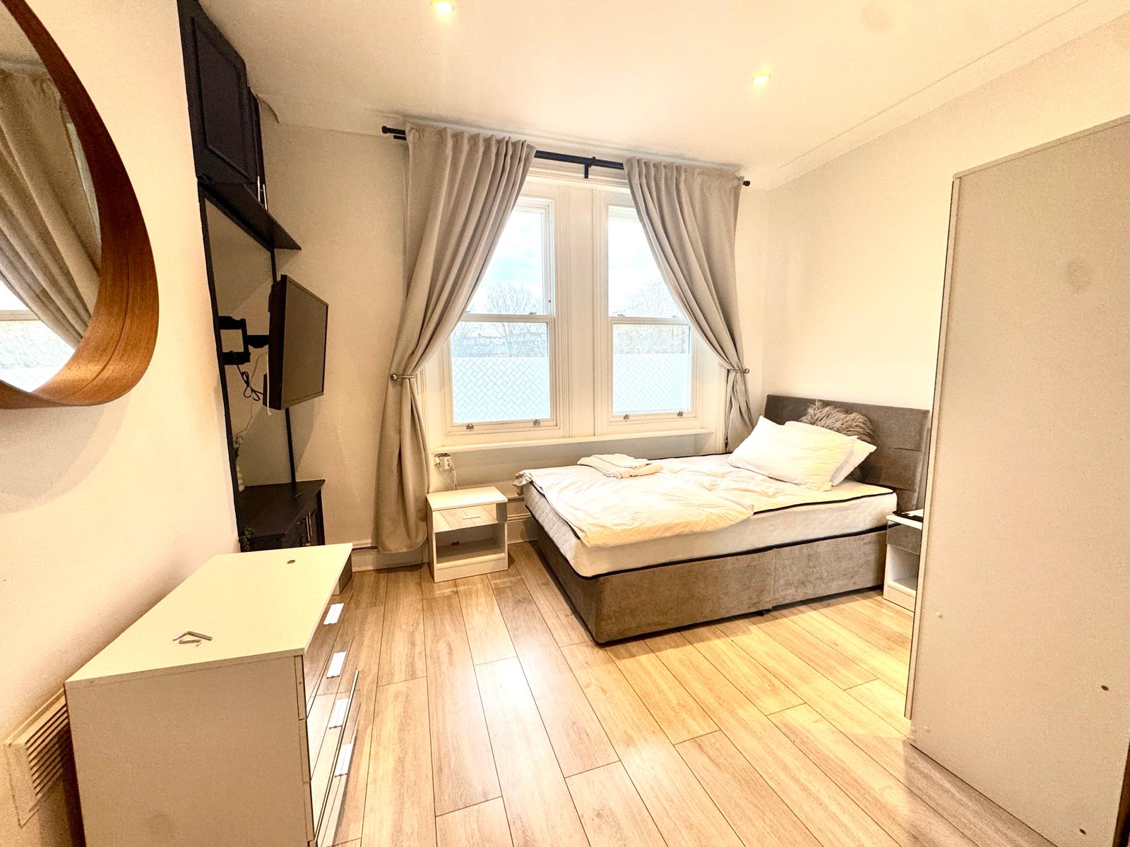 West Kensington, Talgarth Road, W14 9DB