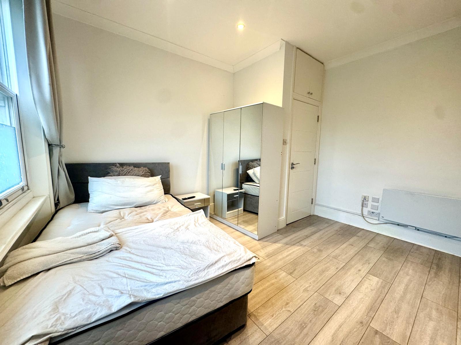 West Kensington, Talgarth Road, W14 9DB