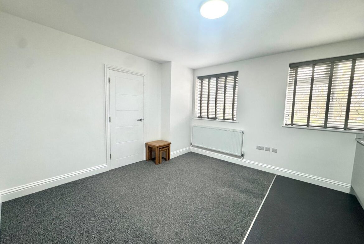 Old Ruislip Road, Northolt, UB5 6QQ
