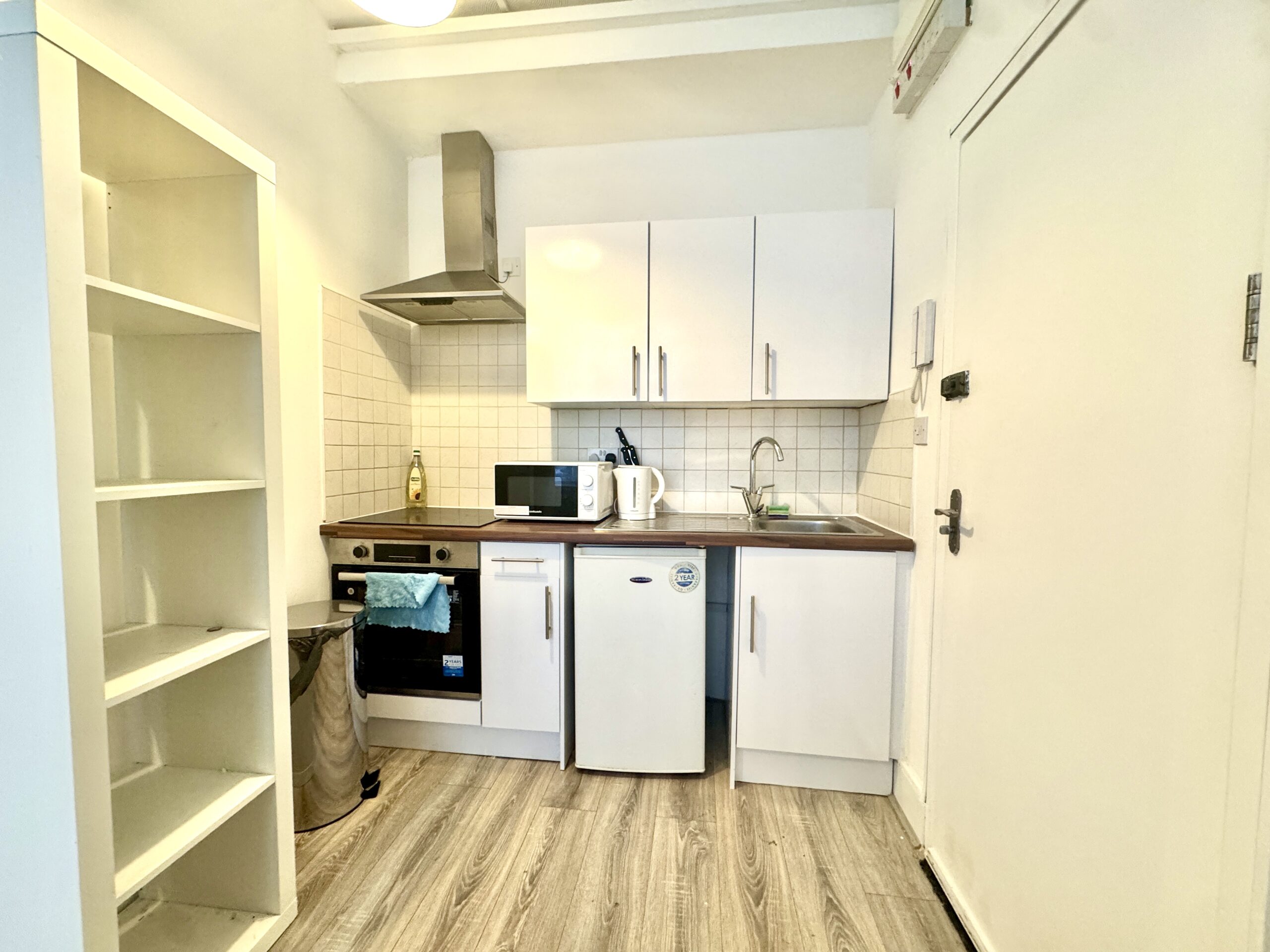 2254-x3 Clanricarde Gardens, Notting Hill Gate, London, W2