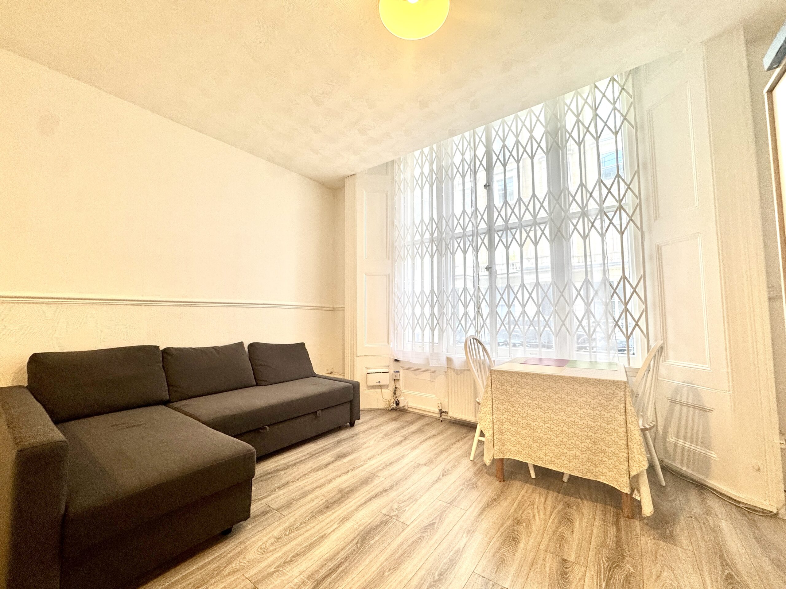 2254-x5 Clanricarde Gardens, Notting Hill Gate, London, W2
