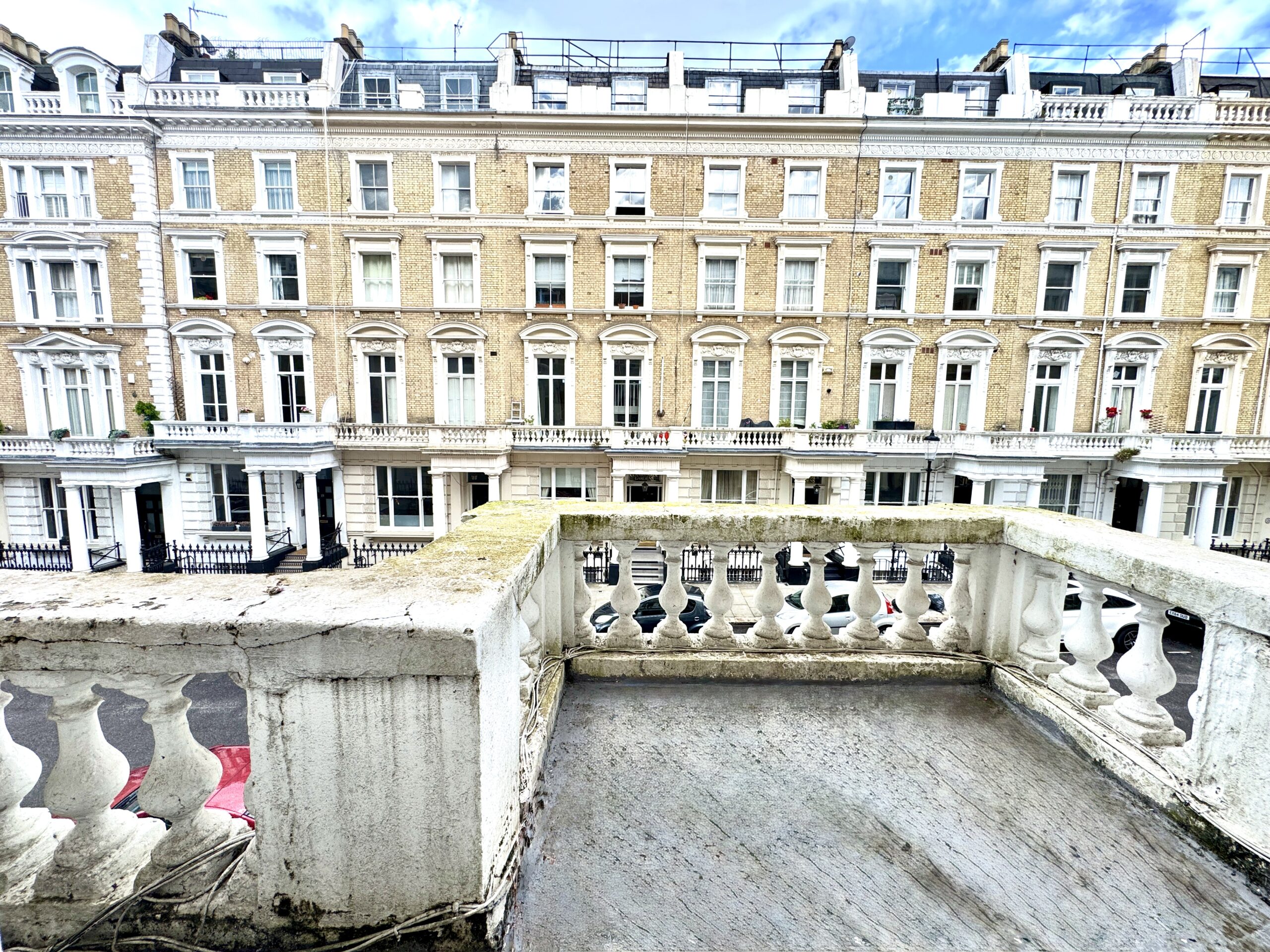 2256-xxx6 Clanricarde Gardens, Notting Hill Gate, London, W2