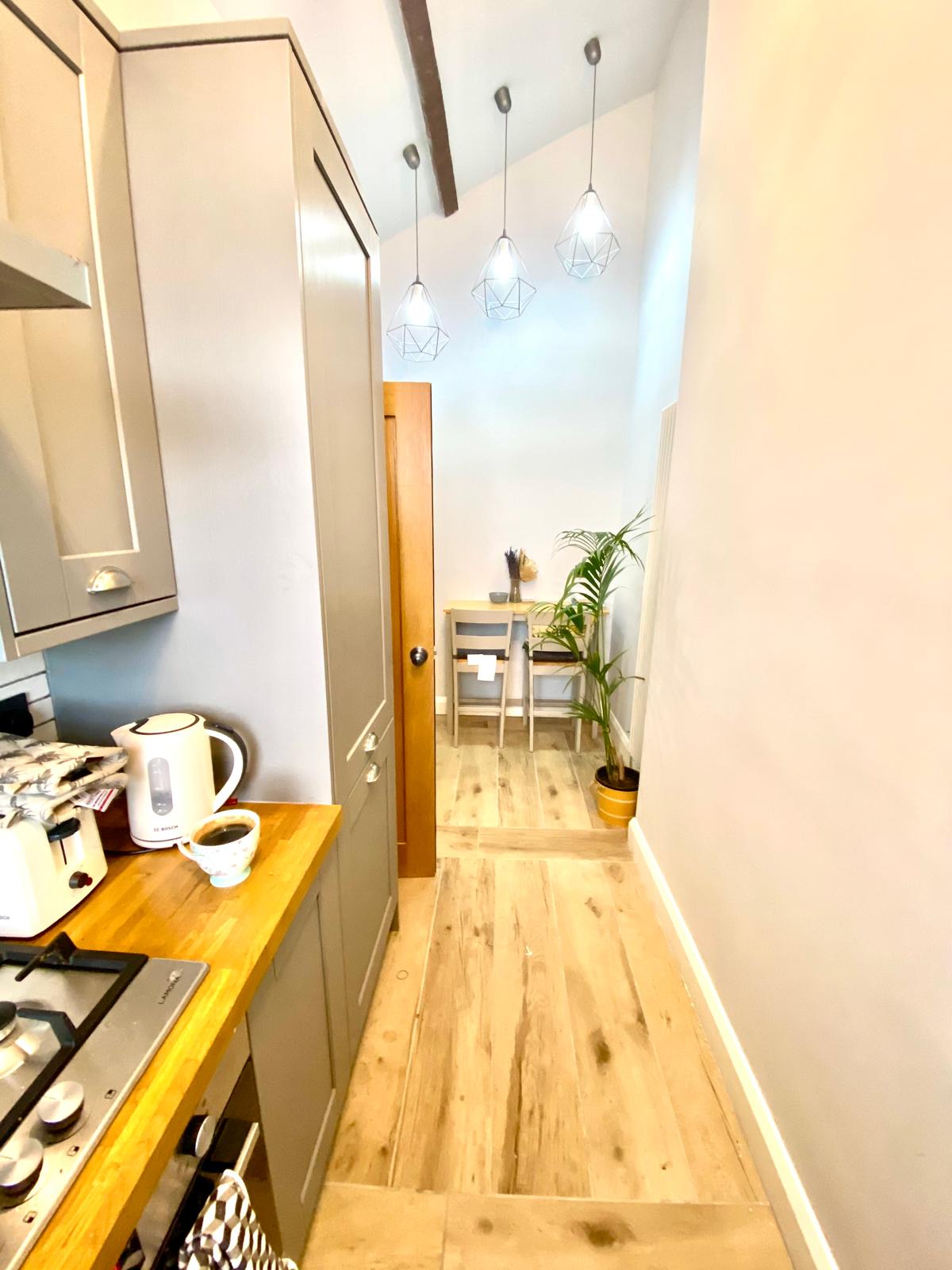 2257-x5 Elgin Avenue, Maida Vale, London, W9