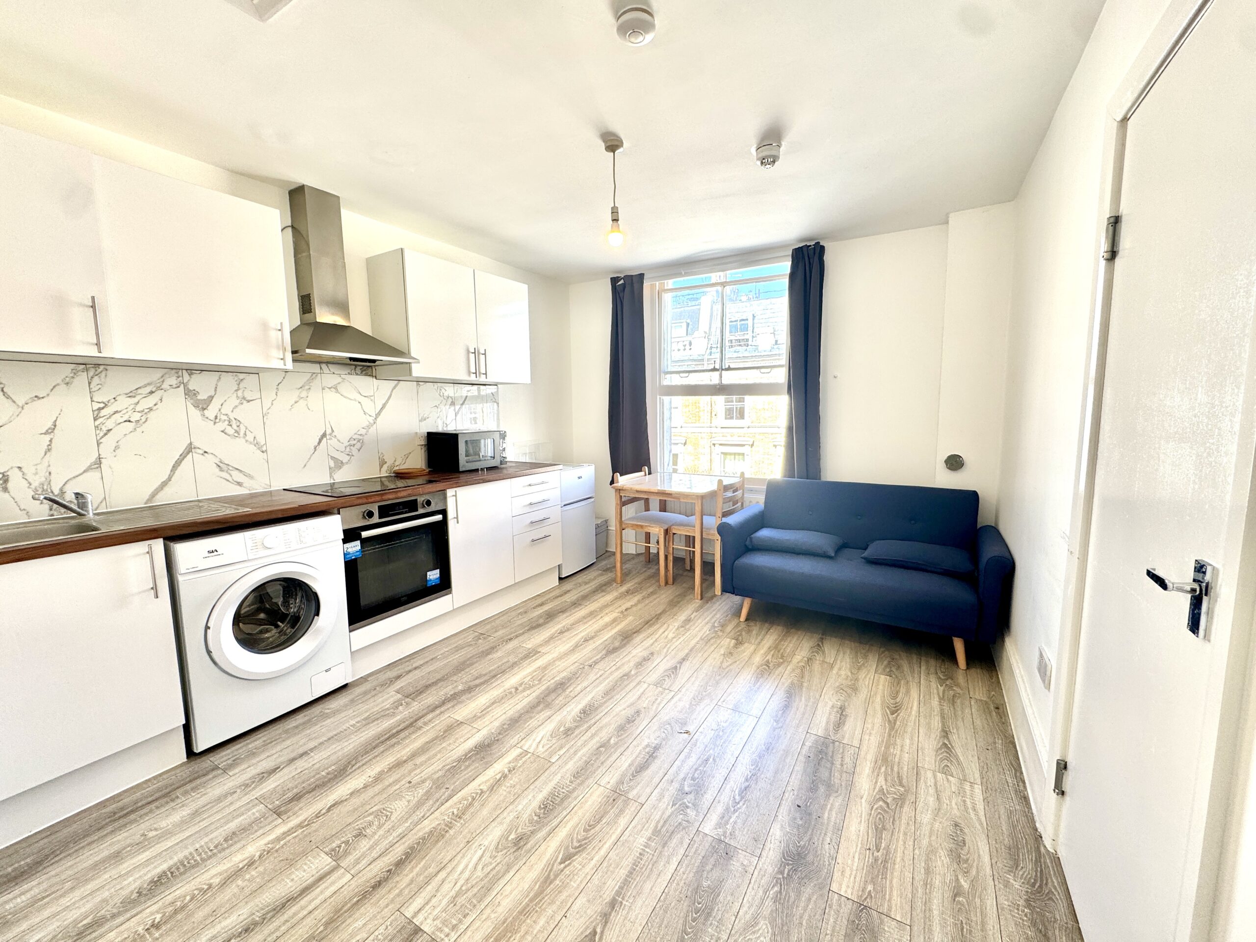 2264-X6 Clanricarde Gardens, Notting Hill Gate, London, W2