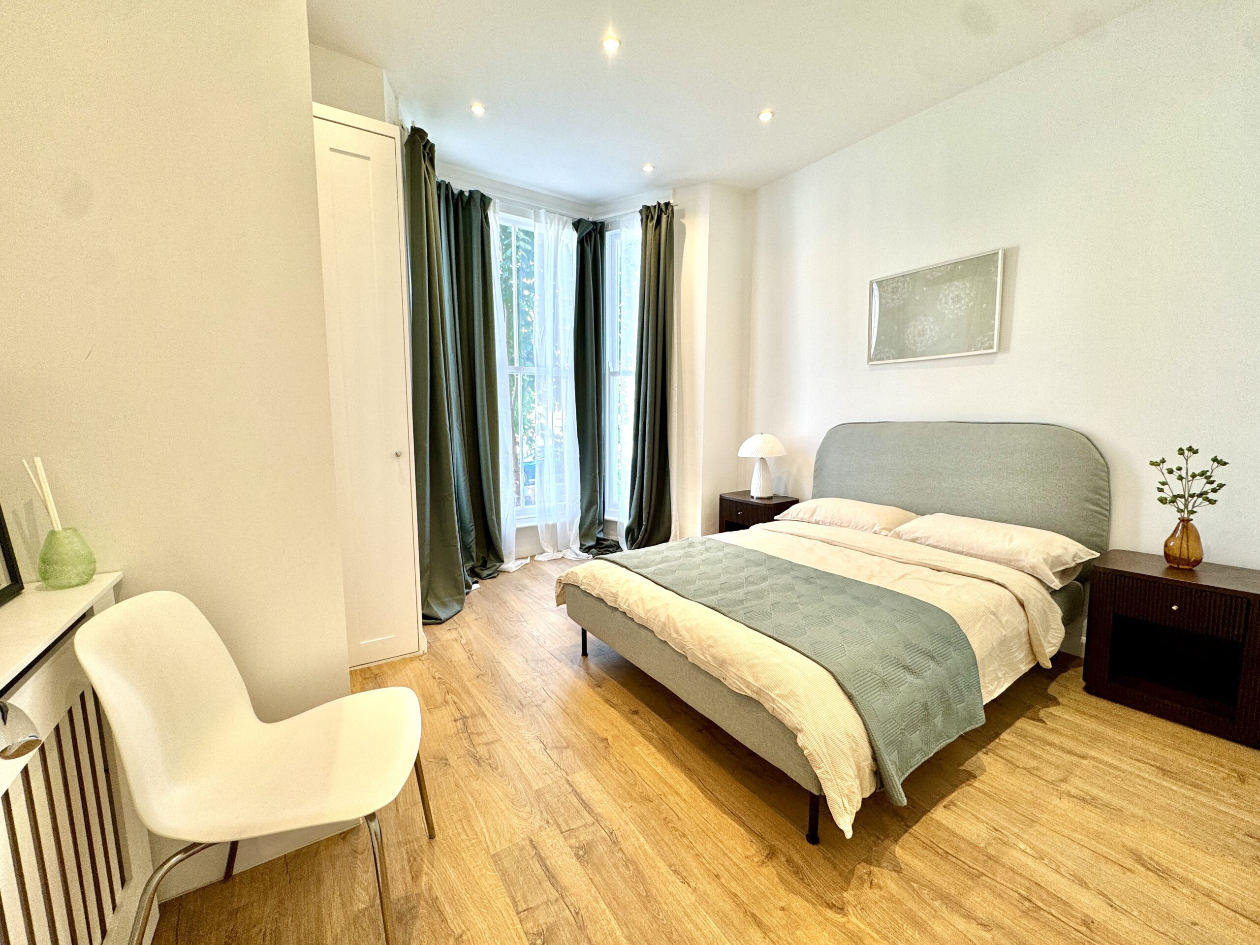 2270-x1 Fitzjohns Ave, Hampstead, London, NW3