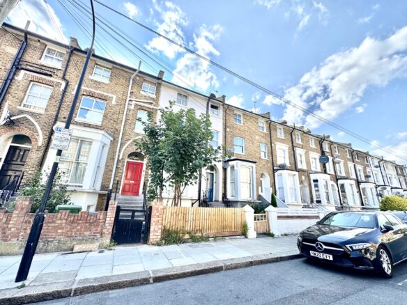 Fitzjohns Ave, Hampstead, London, NW3