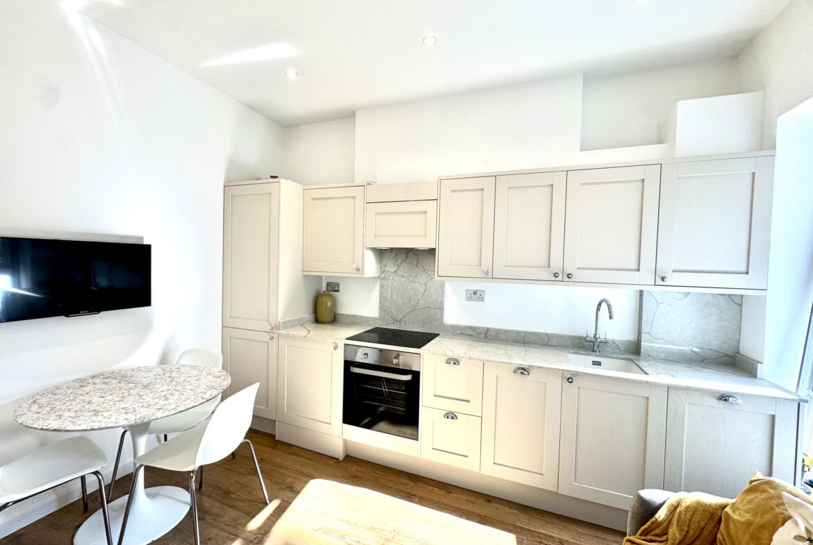 Fitzjohns Ave, Hampstead, London, NW3