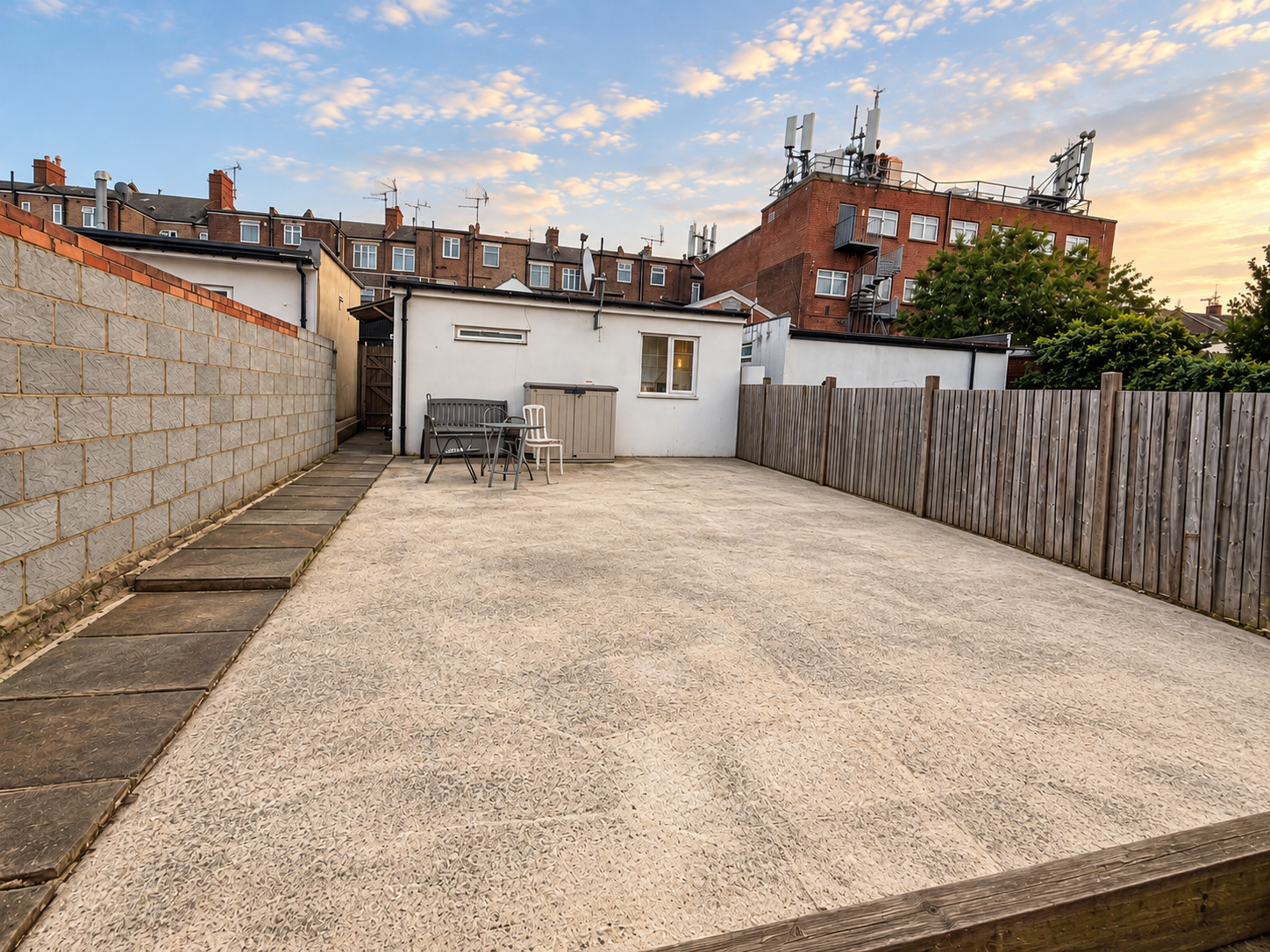2277-sss1 Chartley Avenue, Neasden, NW2 7QY