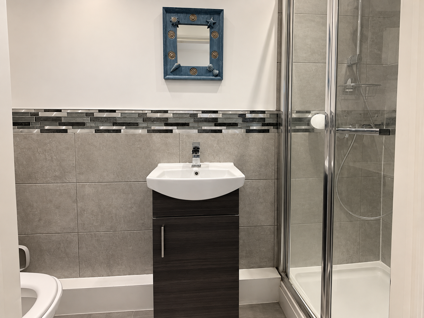 2277-sss6 Chartley Avenue, Neasden, NW2 7QY