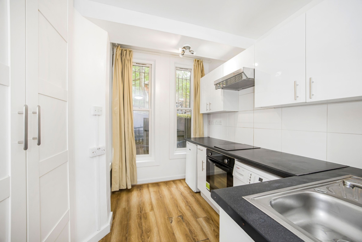 Fitzjohns Ave, Hampstead, London, NW3