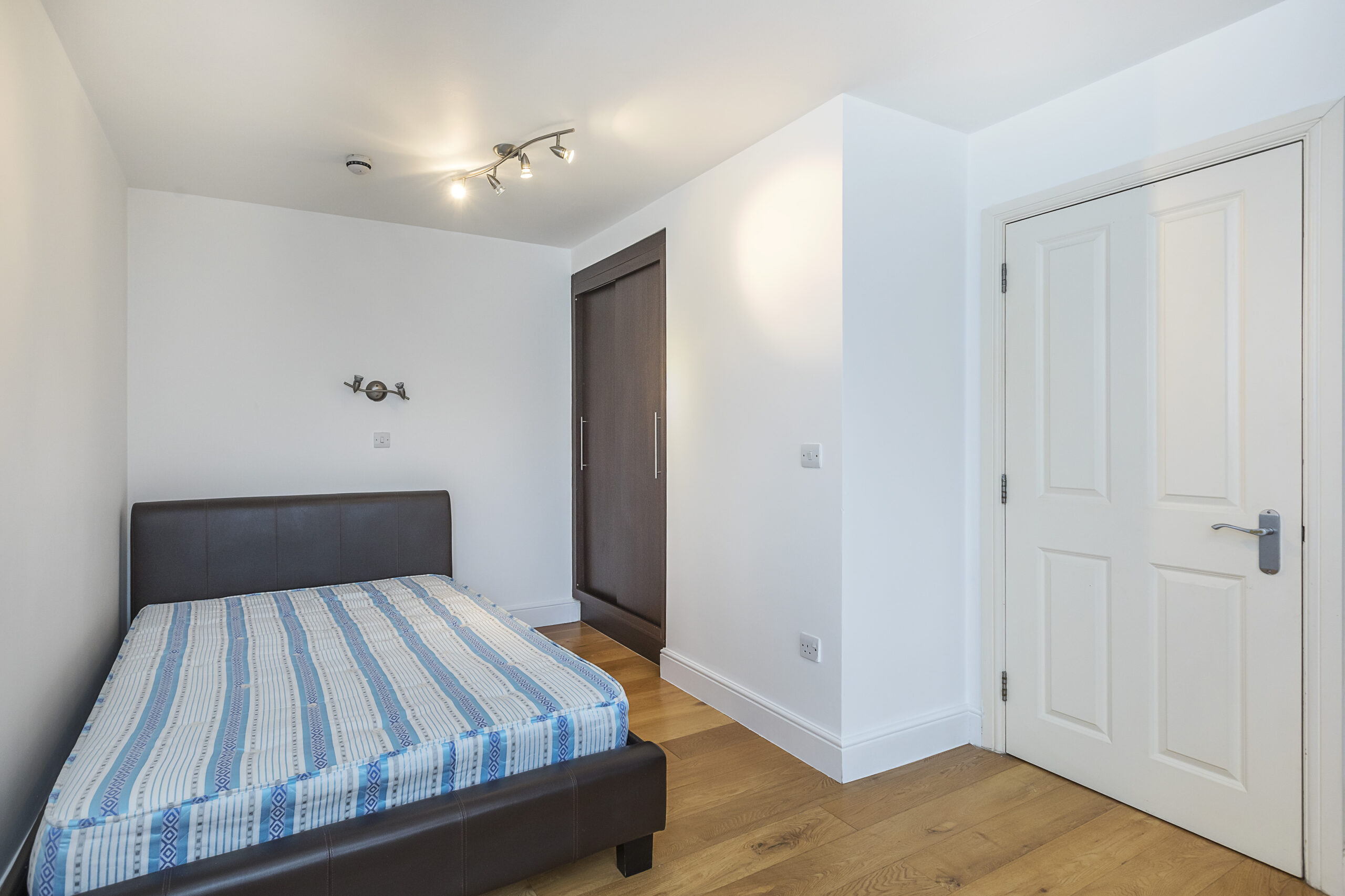 473s3 Bride Street, Islington, London, N7