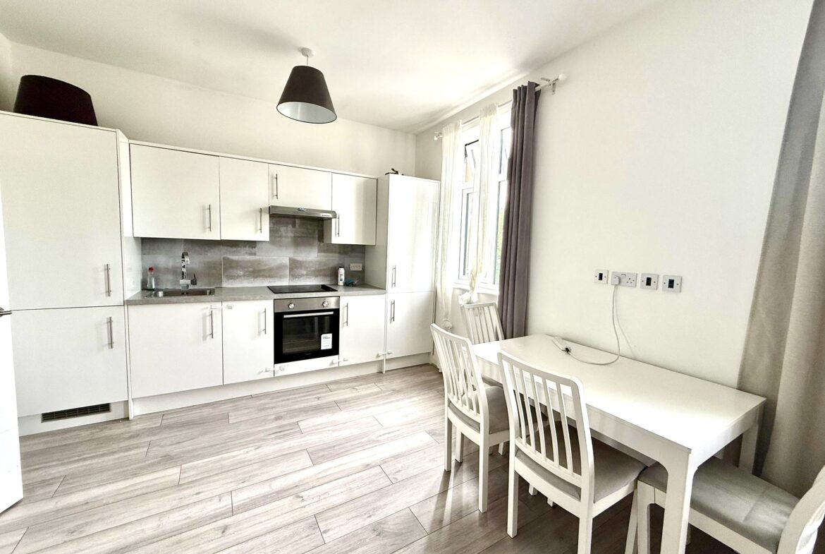 Sevington Road, Hendon, NW4