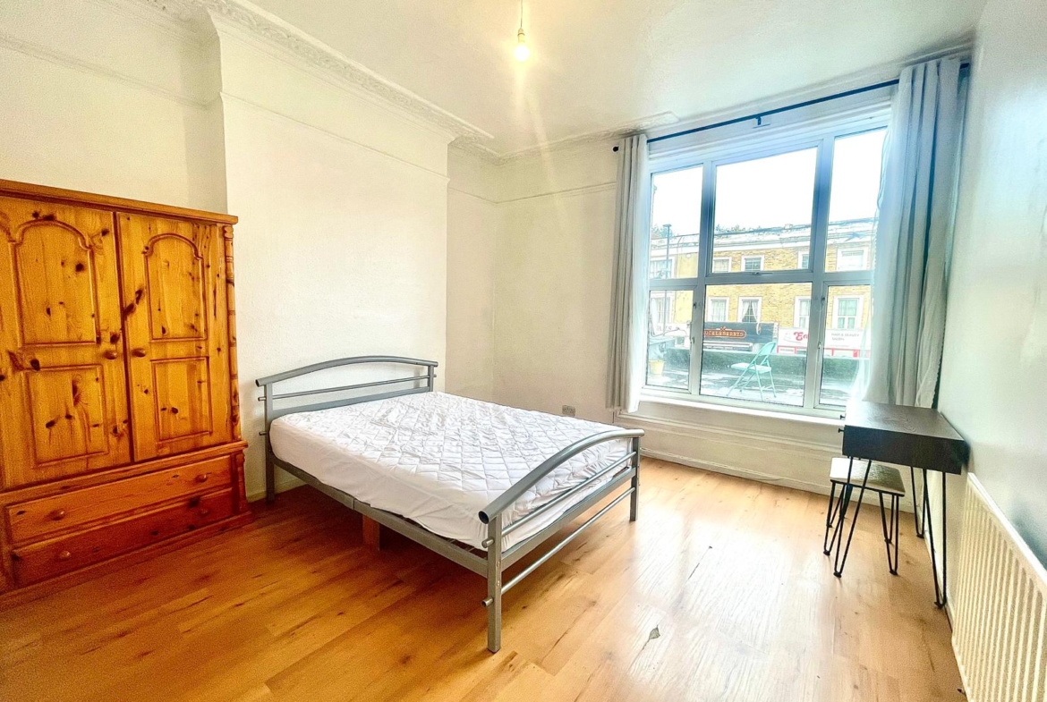 Caledonian Road, Islington, London, N1