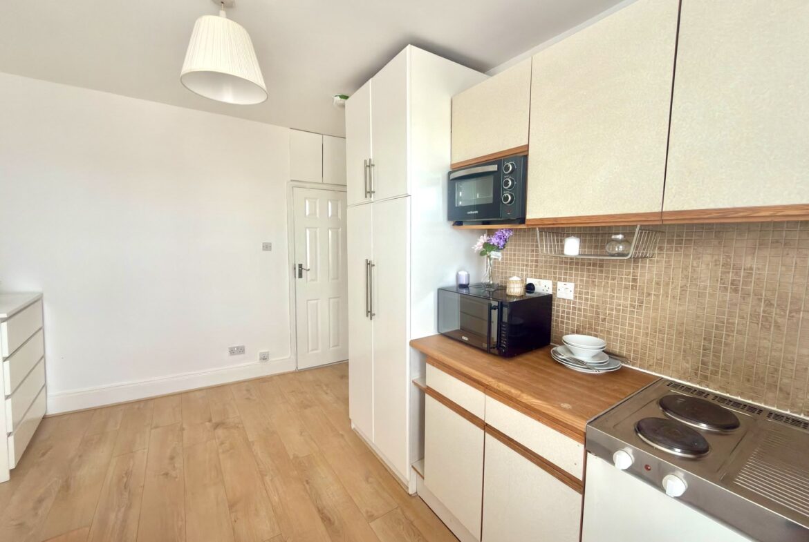 Blythe Road, Shepherds Bush, W14