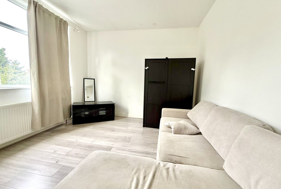 Sevington Road, Hendon, NW4