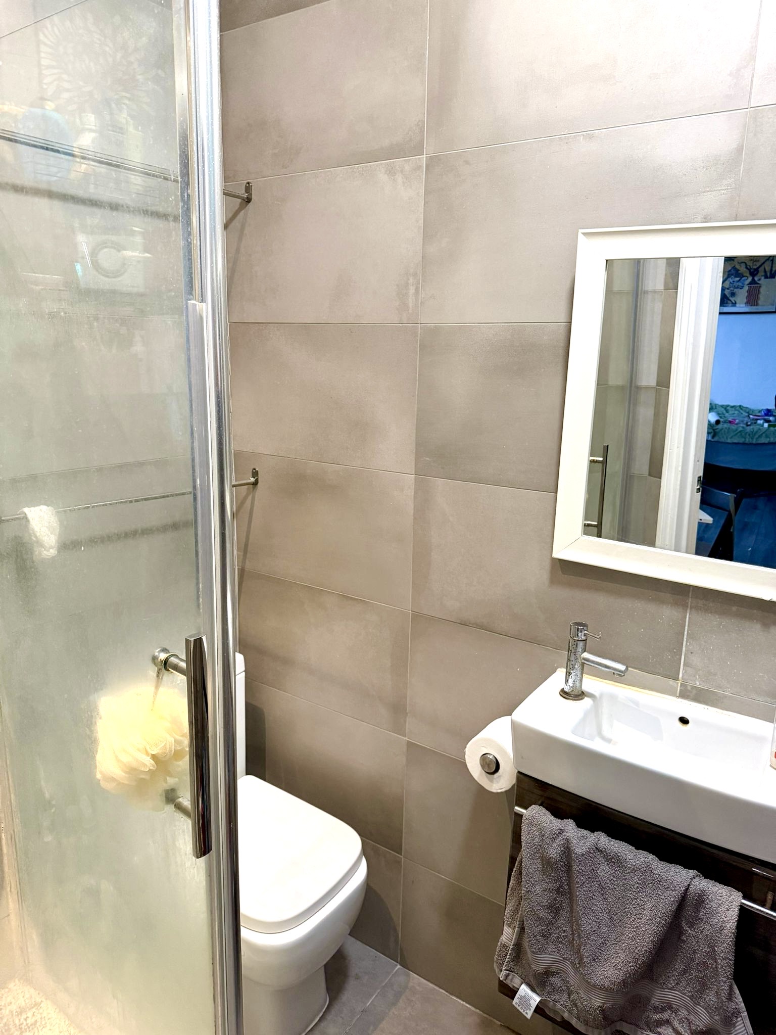 822f69fd-583b-407f-a9f7-e1327f939866