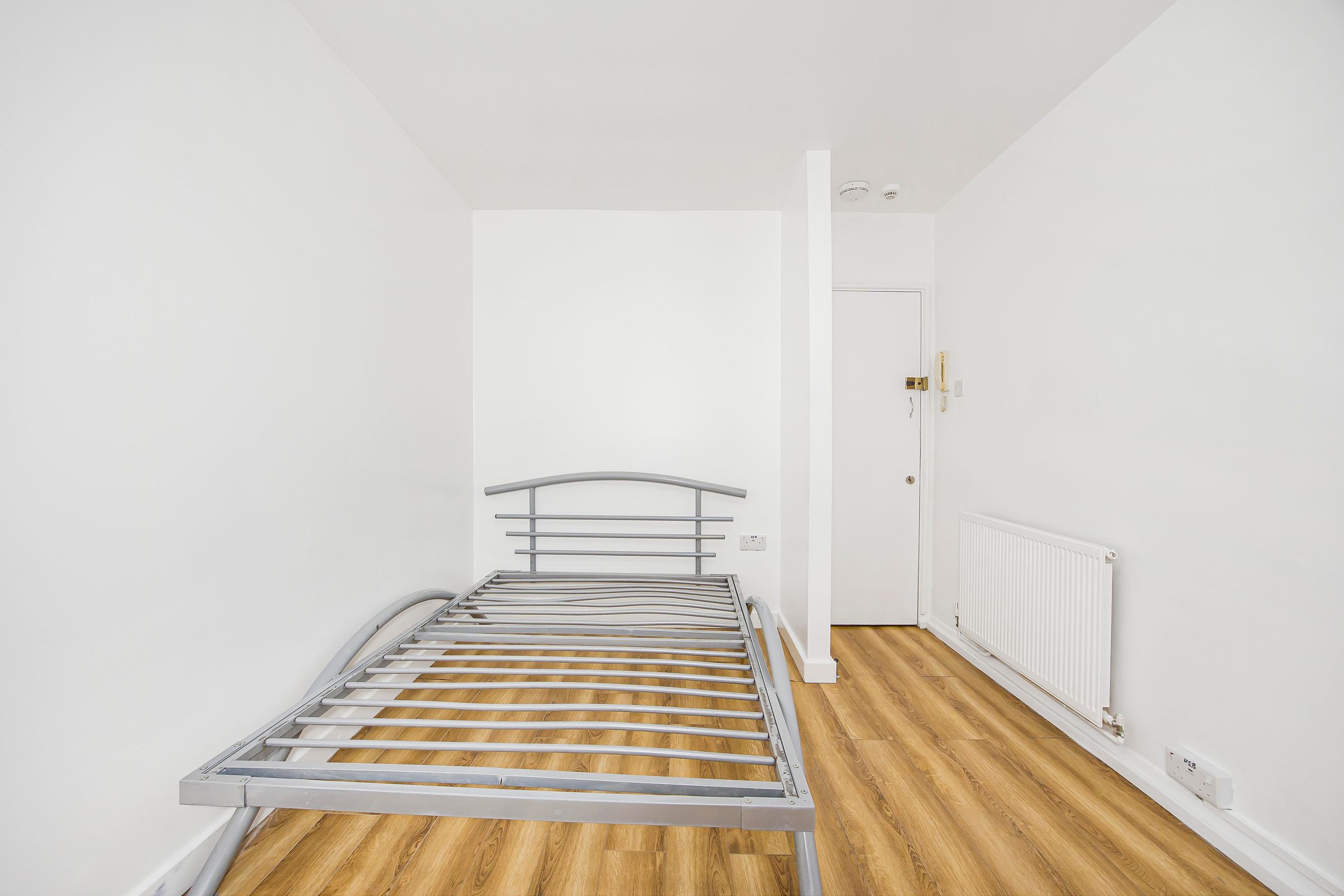 8eeba1ab8d871cddc792f1dff5dbfade3bae4e7f Fitzjohns Ave, Hampstead, London, NW3