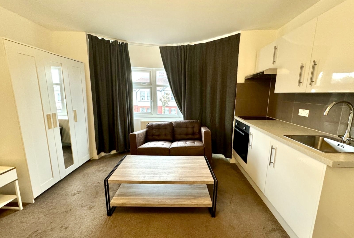 Sevington Road, Hendon, NW4