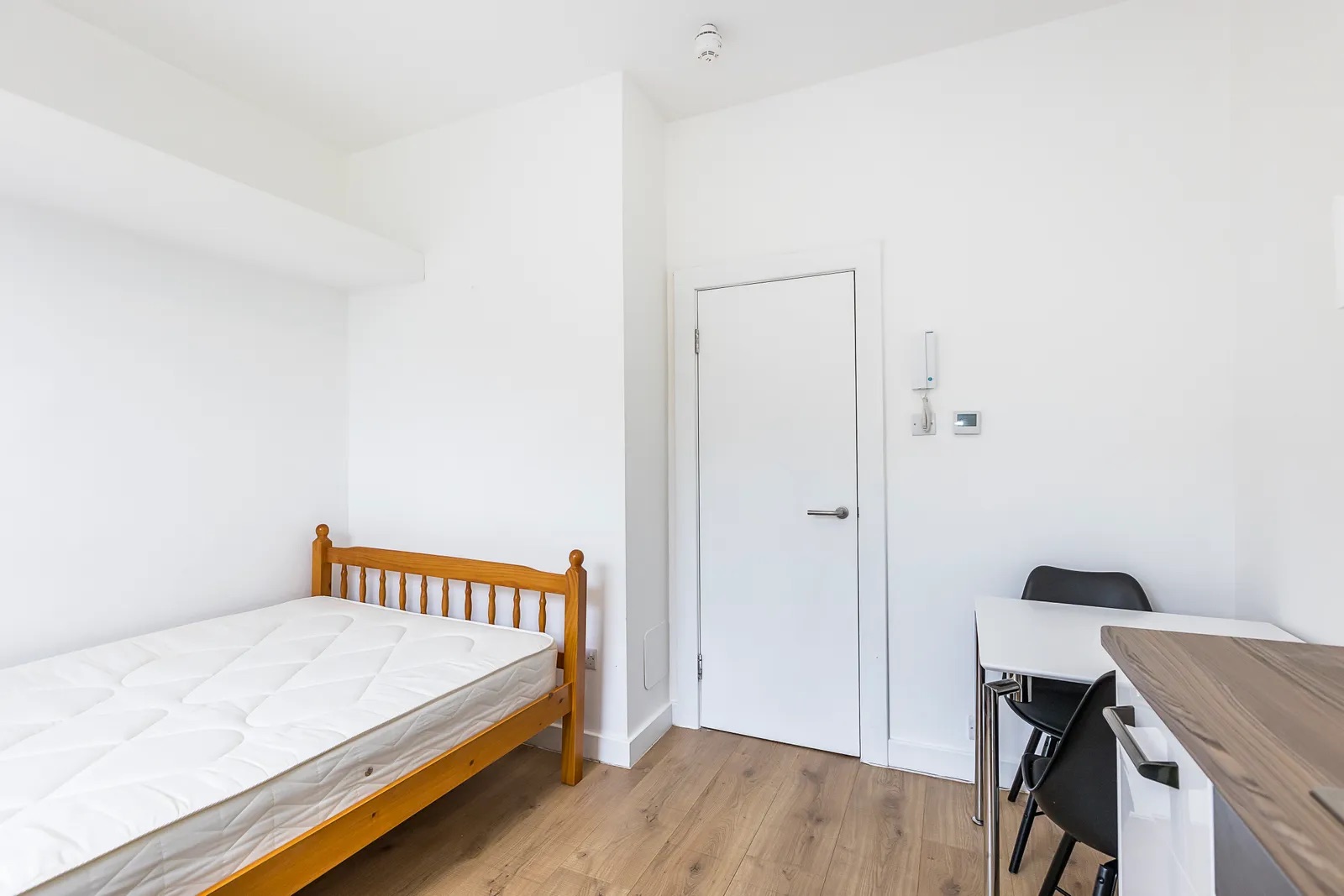 Warwick Road, Earls Court, London, SW5