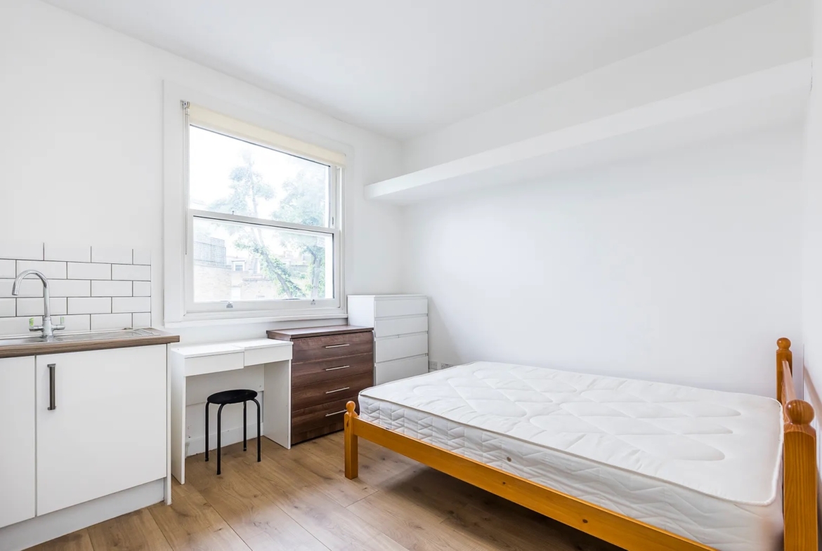 Warwick Road, Earls Court, London, SW5