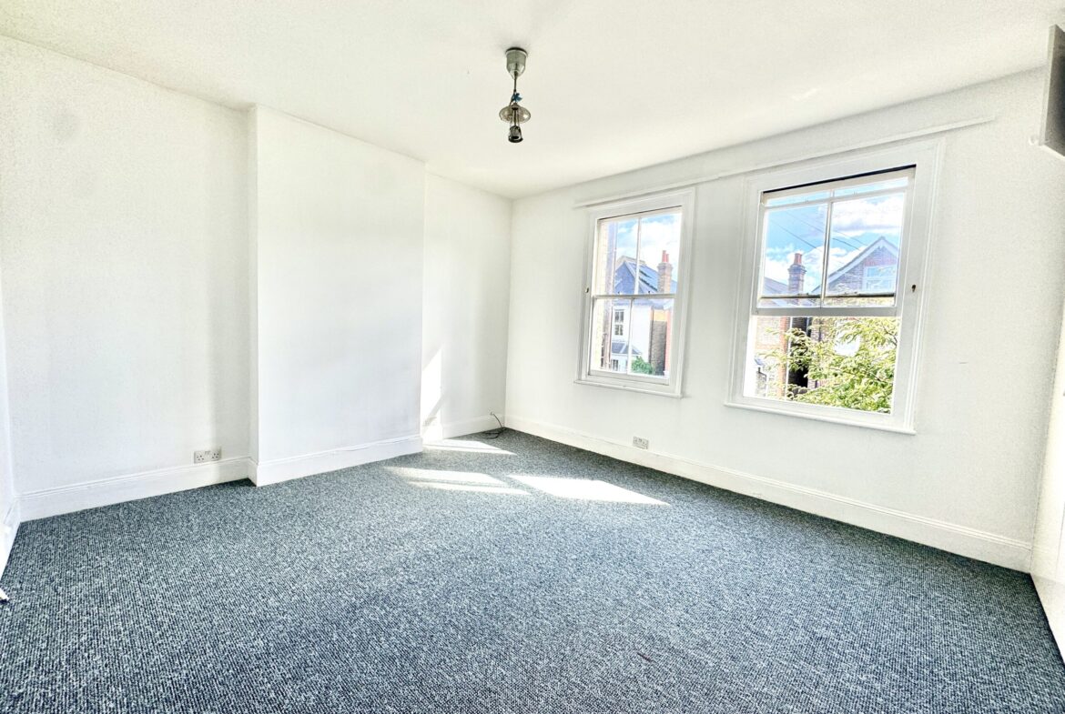 Chatham Road, Kingston Upon Thames, KT1 3AA