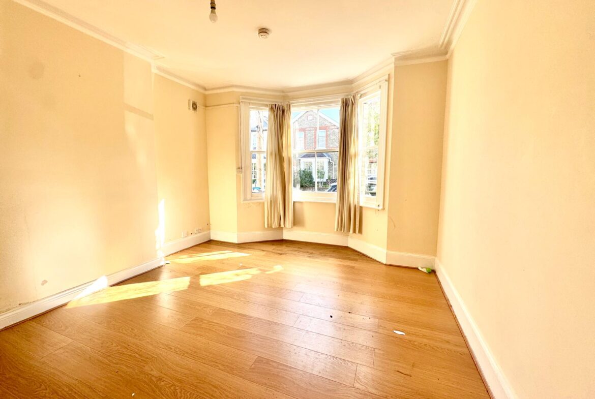 Chatham Road, Kingston Upon Thames, KT1 3AA