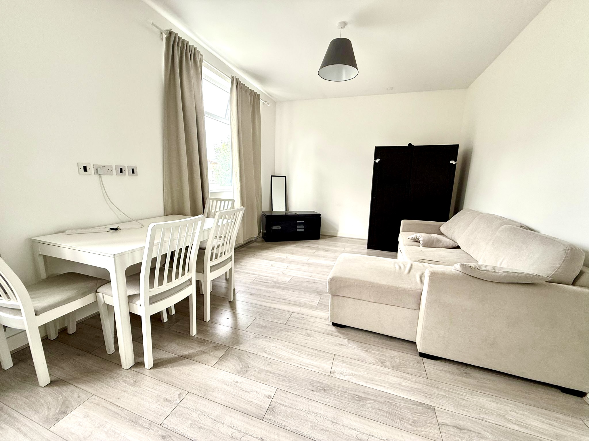 b8d340ca-4ca9-4822-8d91-154d00fc4ce6 Sevington Road, Hendon, NW4