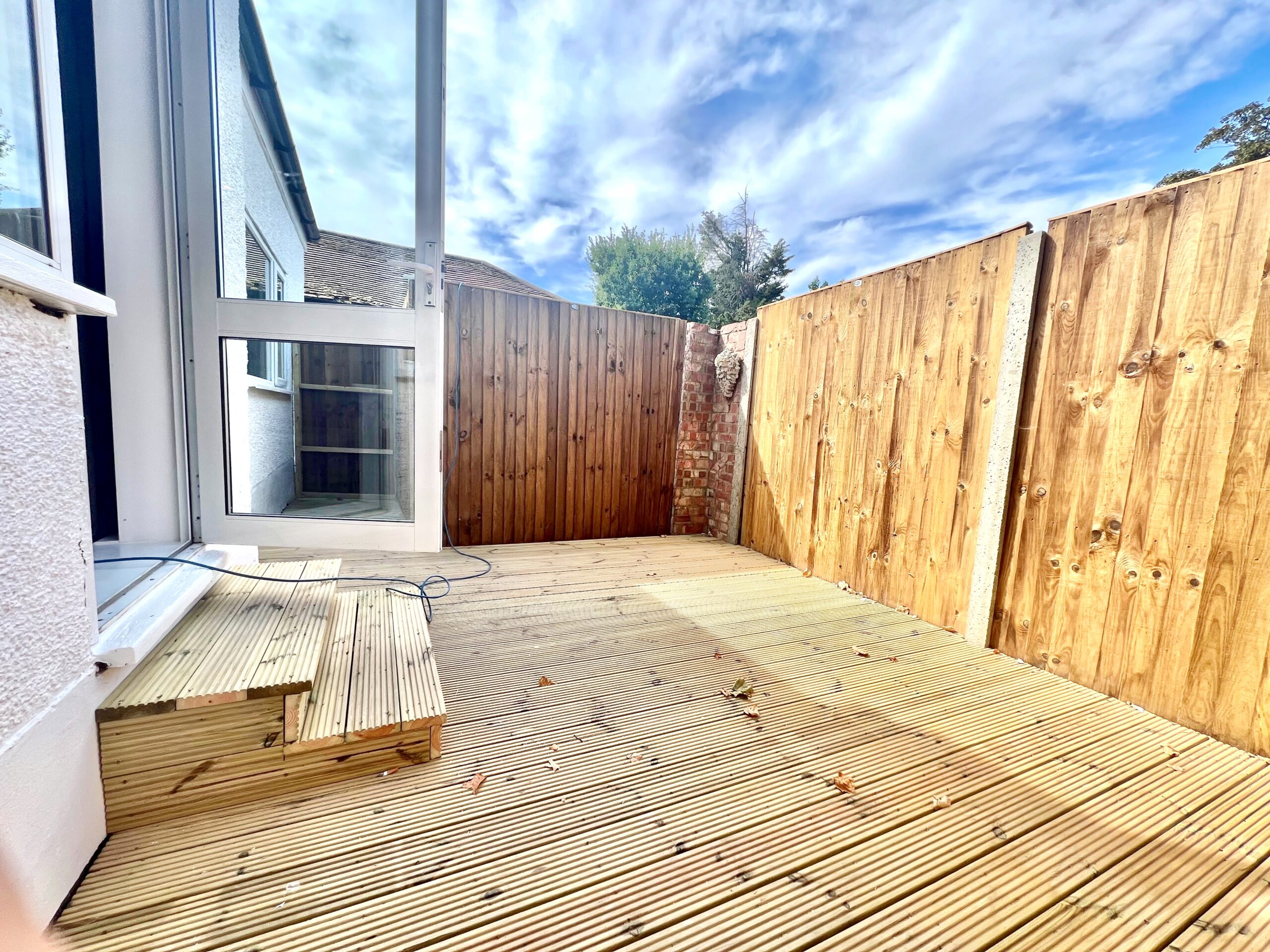 Selborne Gardens, Hendon, NW4 4SH
