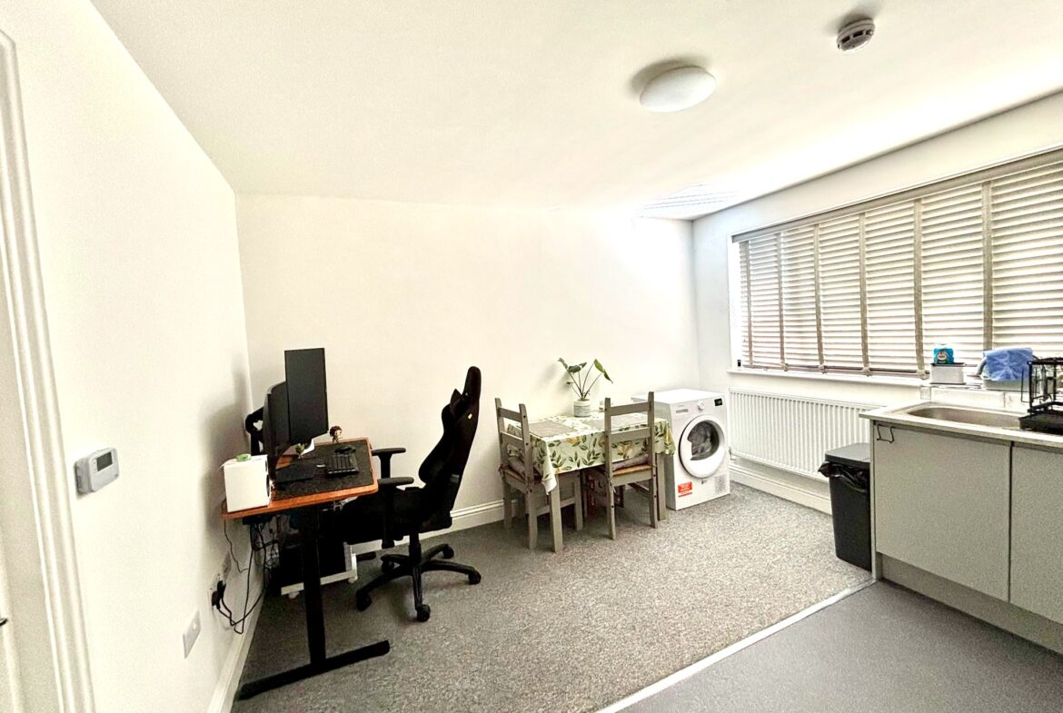Old Ruislip Road, Northolt, UB5 6QQ