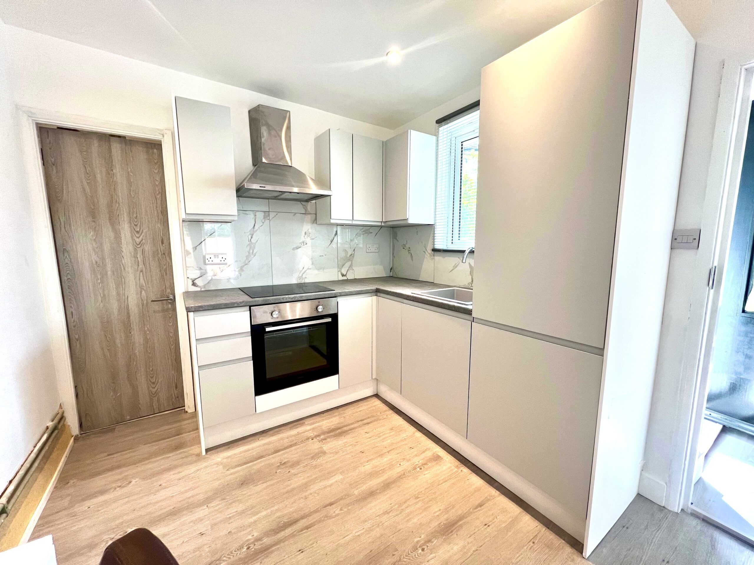 Selborne Gardens, Hendon, NW4 4SH